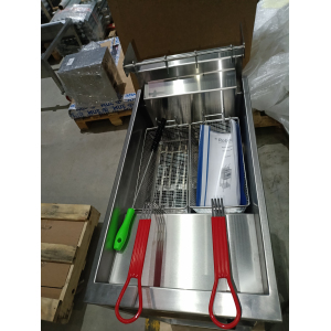 Фритюрница электрическая напольная, 1 ванна 25л, управление электромеханическое, стенд открытый, 2 корзины, хол.зона (Новое, после выставок)