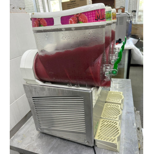 Аппарат для замороженных напитков (гранитор), 3 ванны 3х6л (б/у (бывший в употреблении))